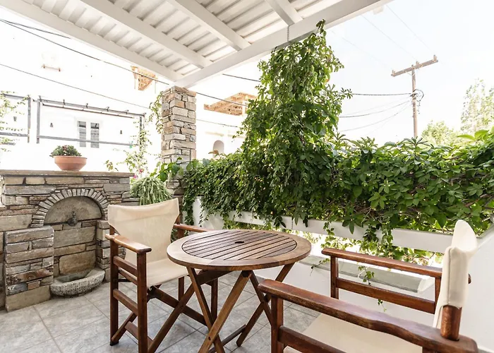 Summer Times Studios * Naxos City